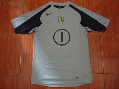 Brazil 2004 GK 1 Kit